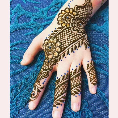 Henna with glitters Mehndi Designs